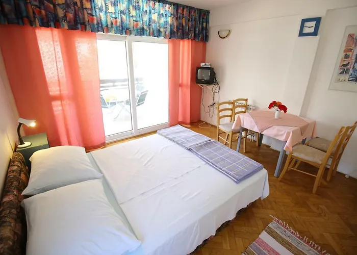 Appartement Paleka *