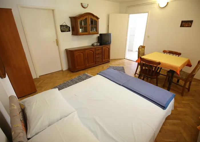 Appartement Paleka Petrcane