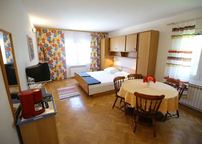 Appartement Paleka *