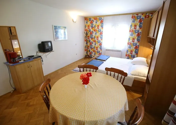 Paleka Appartement *