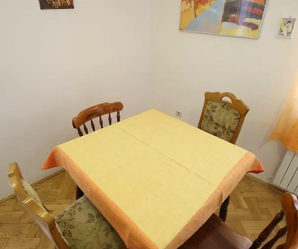Paleka Appartement *