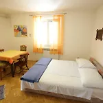 Διαμέρισμα Paleka Petrcane