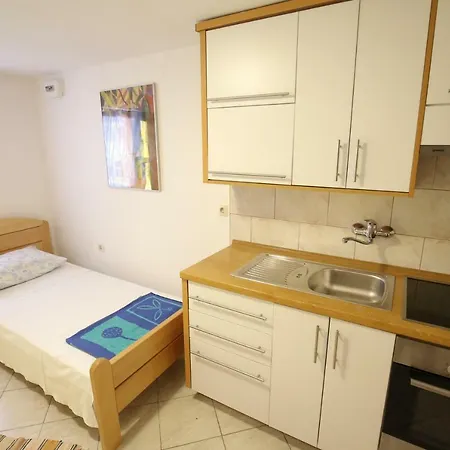 Apartment Paleka Petrcane