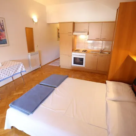 Apartment Paleka
