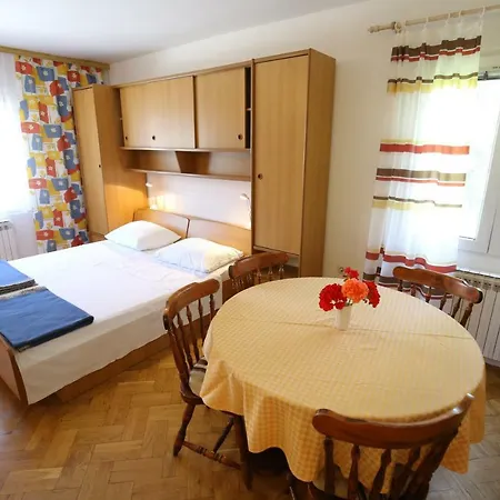 Paleka דירה פטרצ'אנה