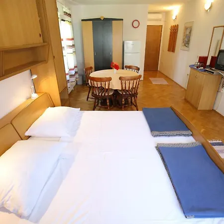 Paleka Apartment Petrcane