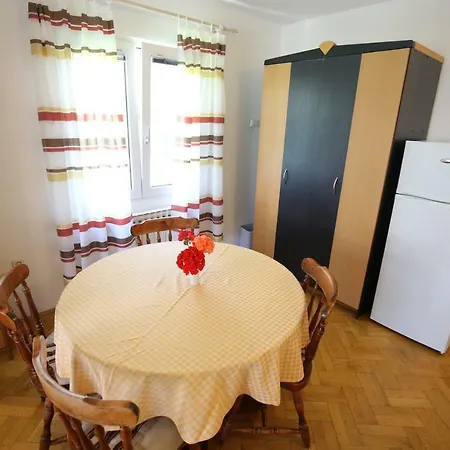 Paleka דירה פטרצ'אנה