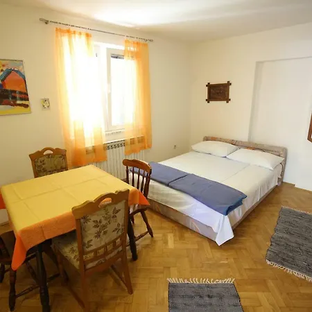 Apartment Paleka
